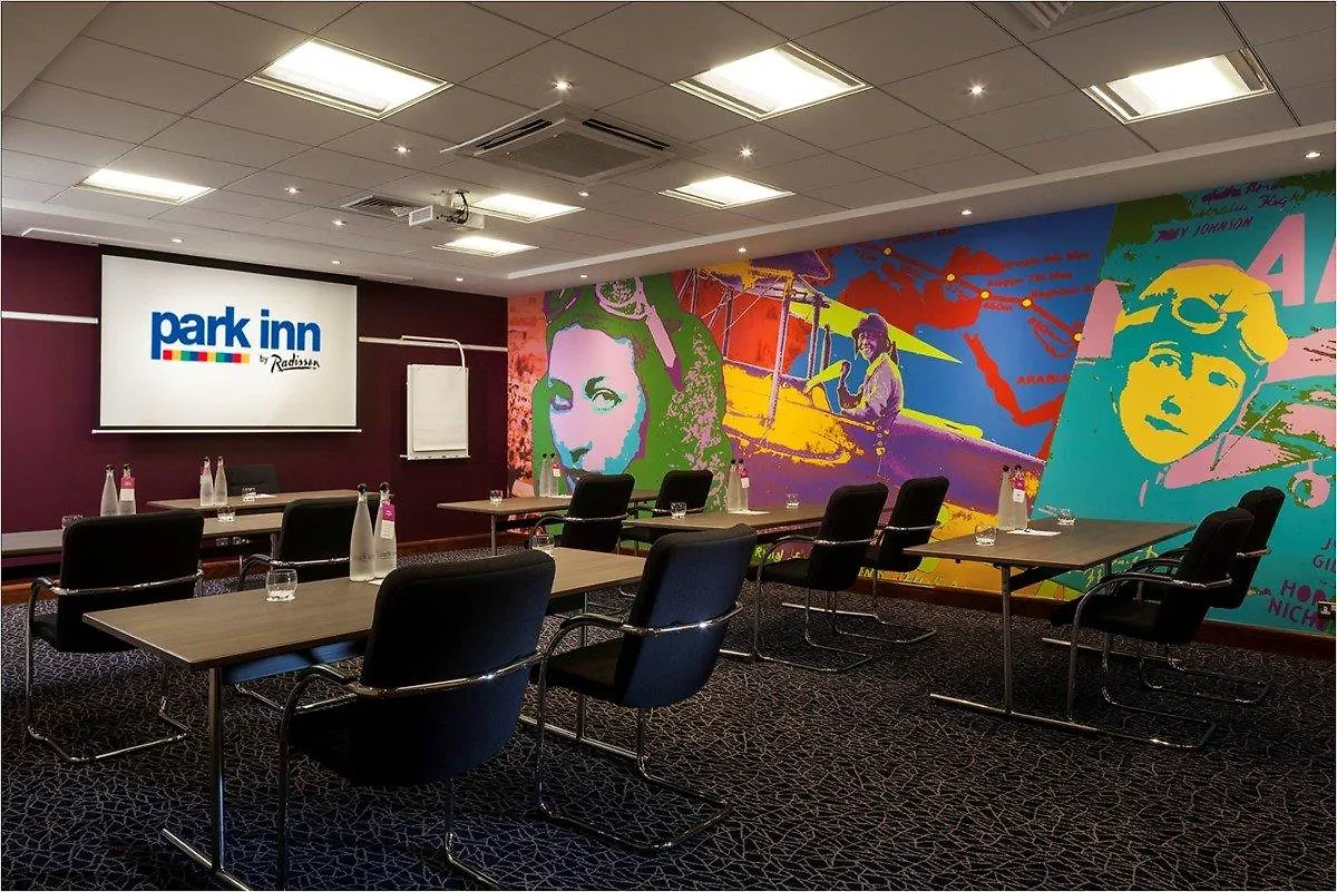 Radisson Hotel And Conference Centre London Heathrow Hillingdon 4*,  United Kingdom