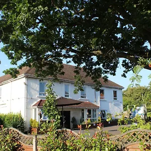 The Gatwick White House ** Horley